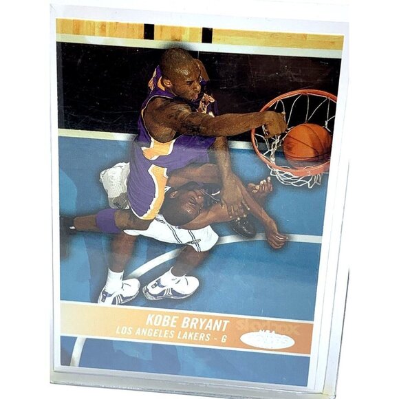 NBA Other - Kobe Bryant Basketball Card #131 Los Angeles Lakers 2005 NBA Fleer Hoops…